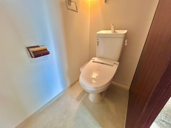 物件内観写真12　(トイレ)