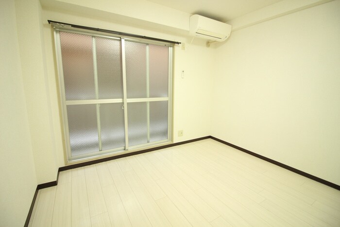 物件内観写真12　(居室)