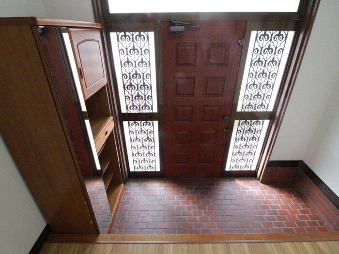 物件内観写真14　(玄関)