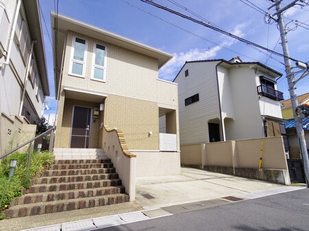 宇治五ヶ庄戸建貸家外観写真