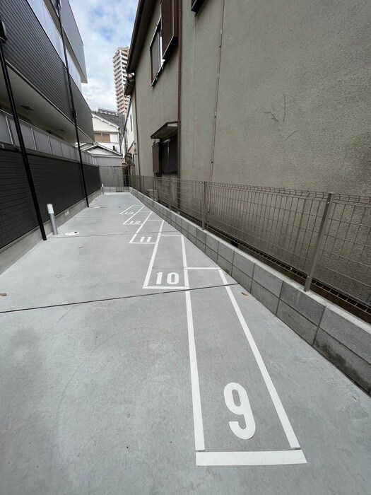 物件外観写真5　(駐輪場)