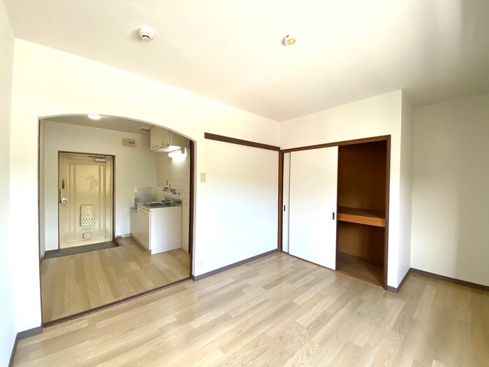 物件内観写真9　(居室)