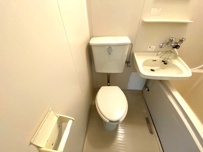 物件内観写真14　(トイレ)