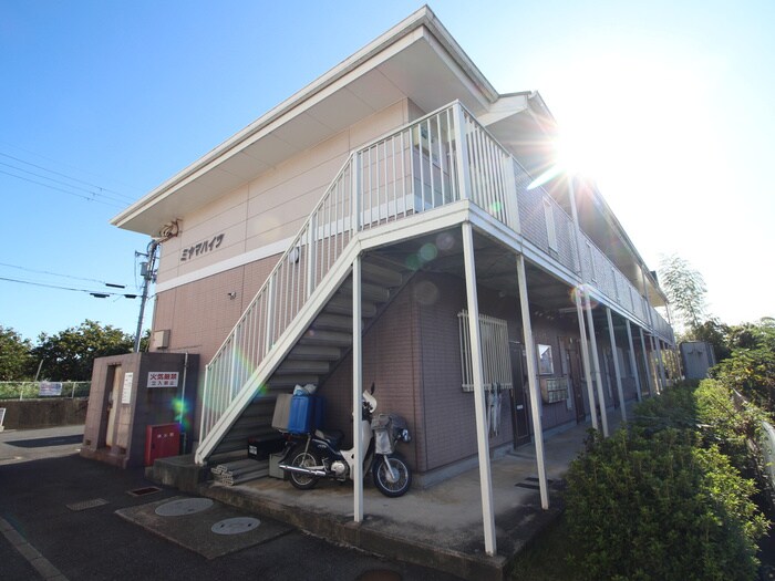 物件外観写真6　(外観写真)