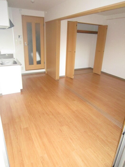 物件内観写真5　(居室)