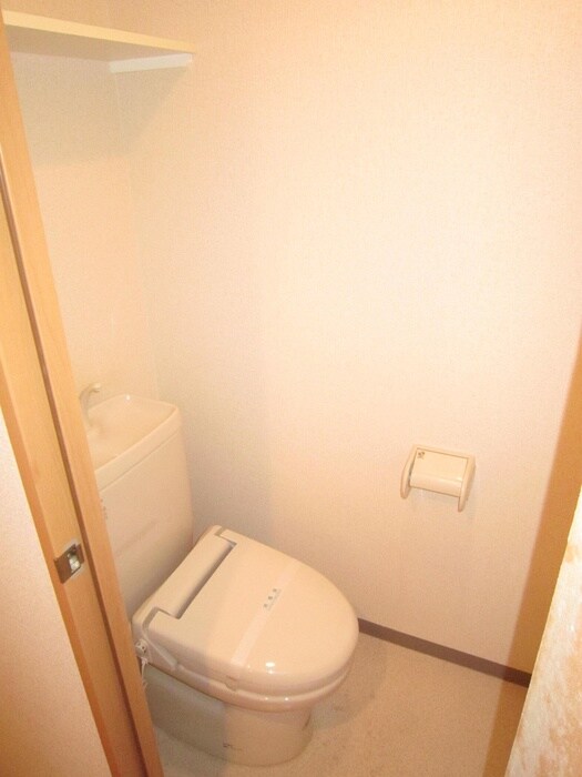 物件内観写真9　(トイレ)