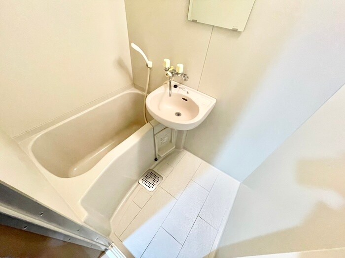 物件内観写真12　(バス／シャワールーム等)