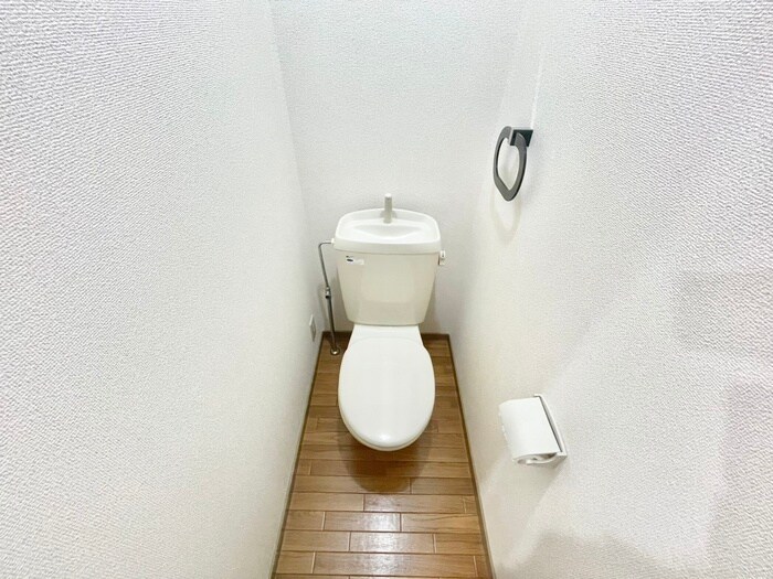 物件内観写真13　(トイレ)