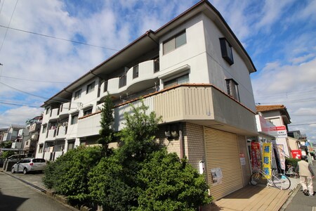 吉川マンション外観写真