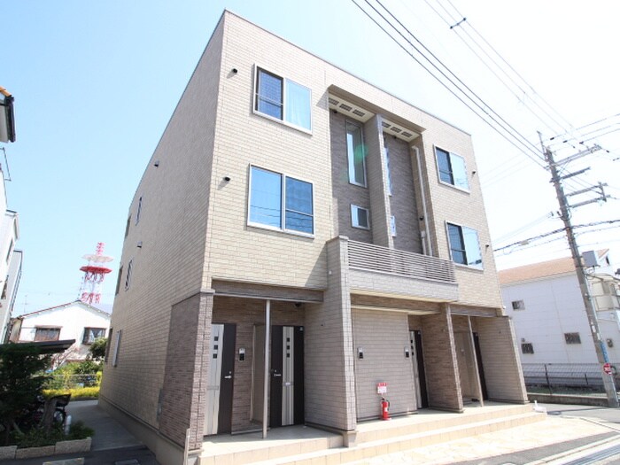 物件外観写真2　(外観写真)