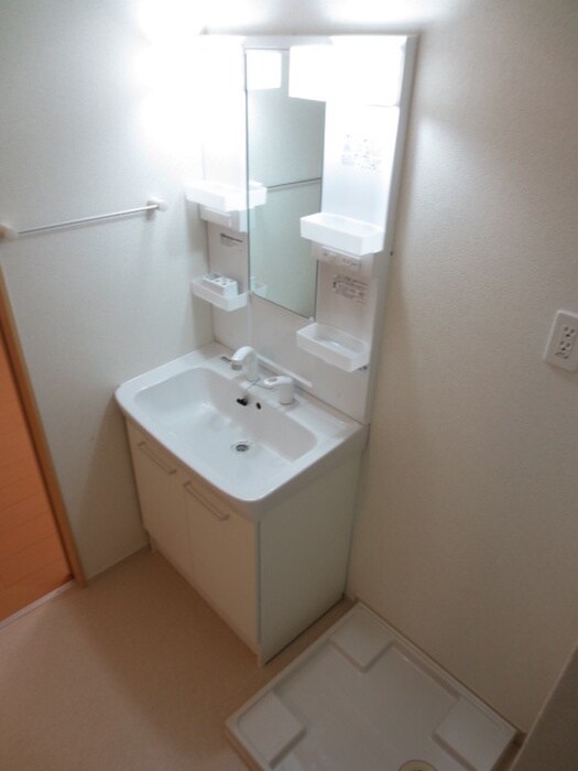 物件内観写真12　(洗面)