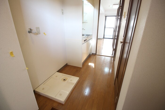 物件内観写真5　(廊下)