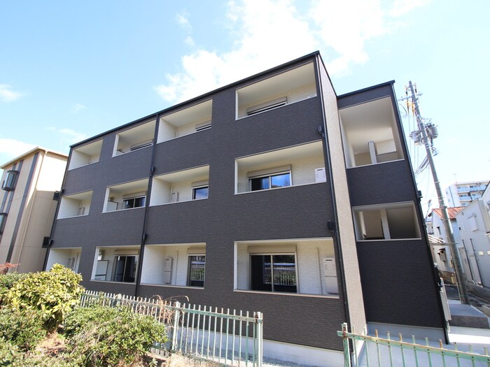 物件外観写真2　(外観写真)