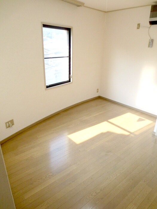 物件内観写真10　(居室)