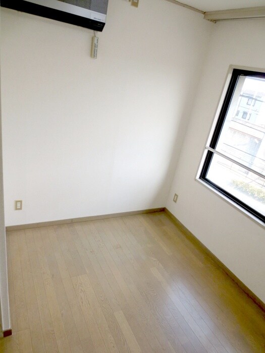 物件内観写真13　(居室)