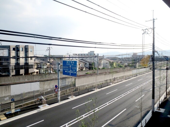 物件内観写真15　(室内からの展望)