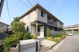 メゾンポステ中山外観写真