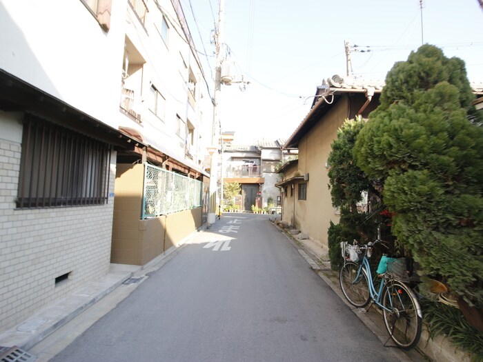 物件外観写真5　(周辺環境)