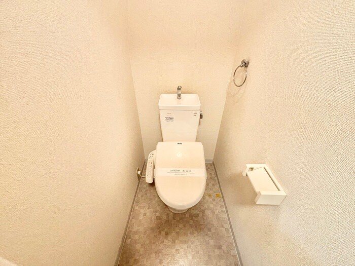 物件内観写真16　(トイレ)
