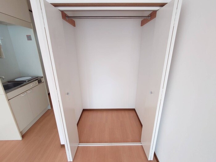 物件内観写真16　(収納)