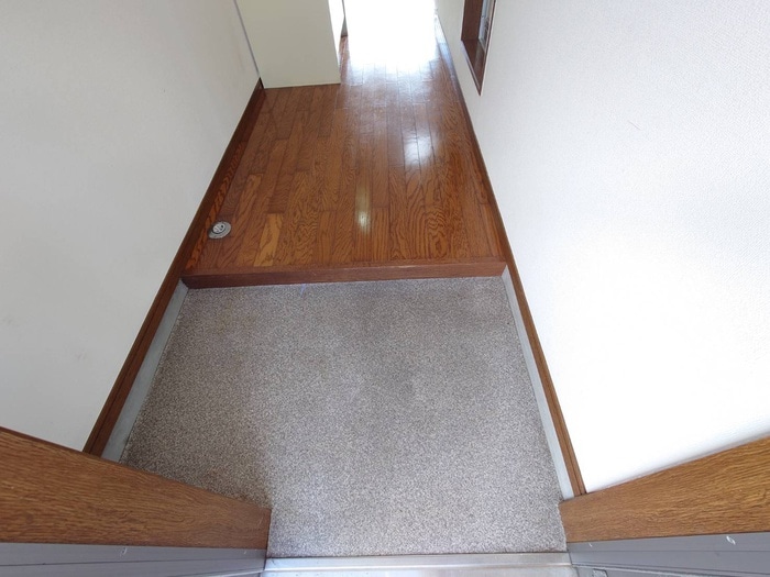 物件内観写真17　(玄関)