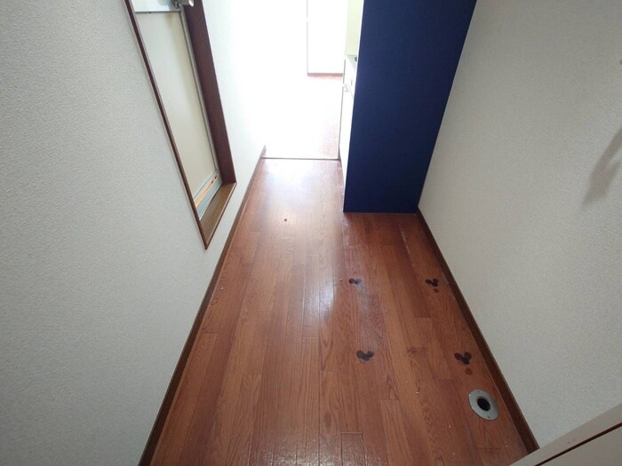 物件内観写真18　(廊下)