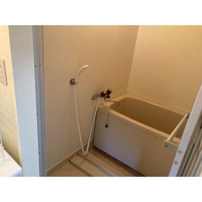 物件内観写真12　(バス／シャワールーム等)