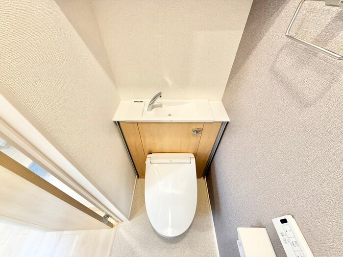 物件内観写真15　(トイレ)