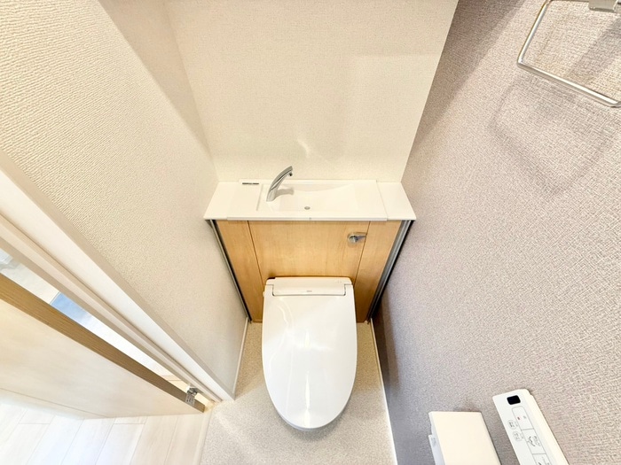 物件内観写真15　(トイレ)