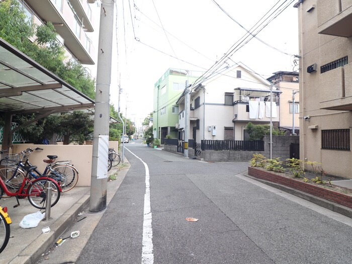 物件外観写真6　(周辺環境)