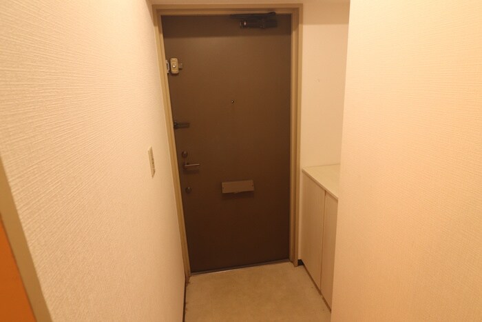 物件内観写真18　(玄関)