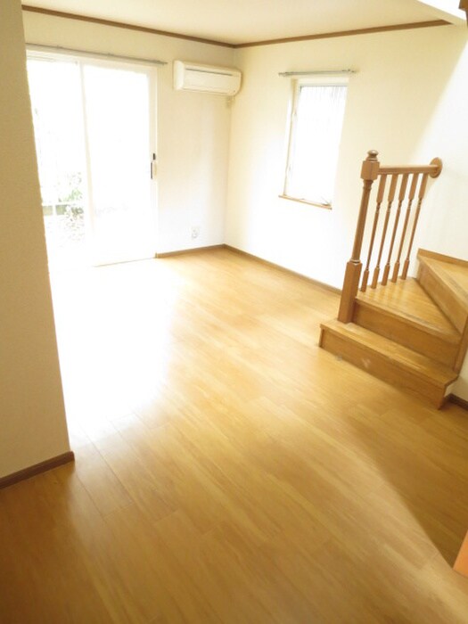 物件内観写真7　(居室)