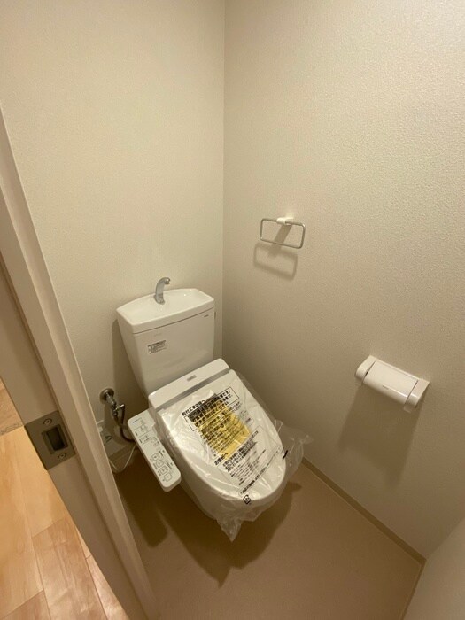 物件内観写真12　(トイレ)