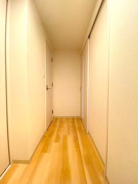 物件内観写真21　(廊下)