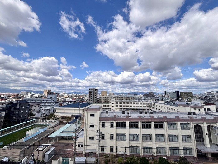 物件内観写真15　(室内からの展望)