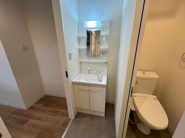 物件内観写真12　(洗面)