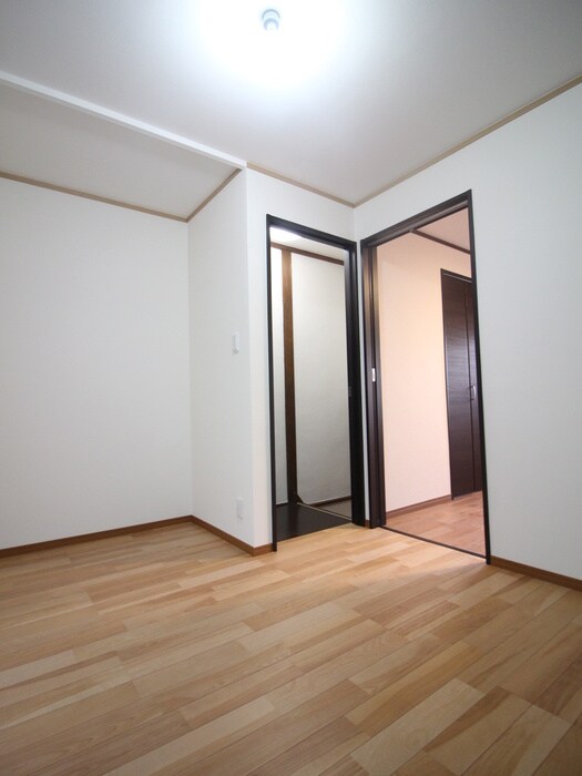 物件内観写真21　(居室)