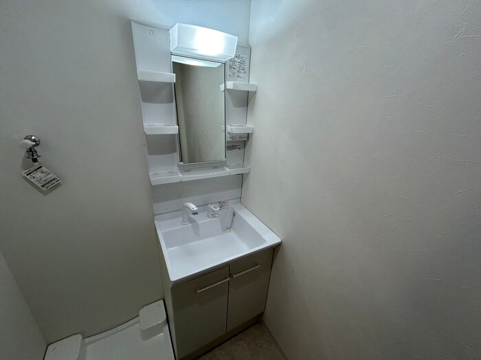 物件内観写真12　(収納)