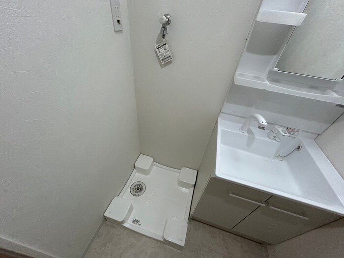 物件内観写真18　(洗濯機置場)