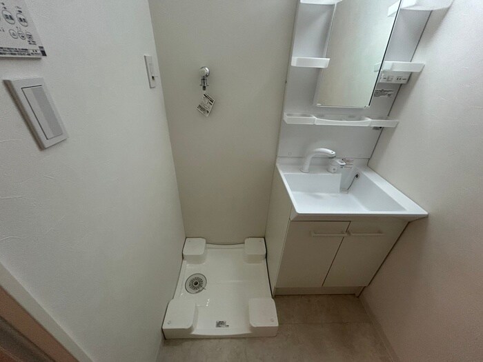 物件内観写真19　(洗濯機置場)