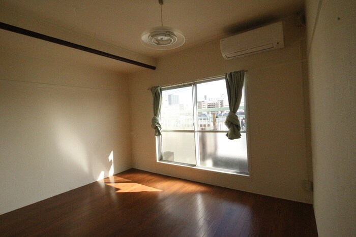 物件内観写真7　(居室)