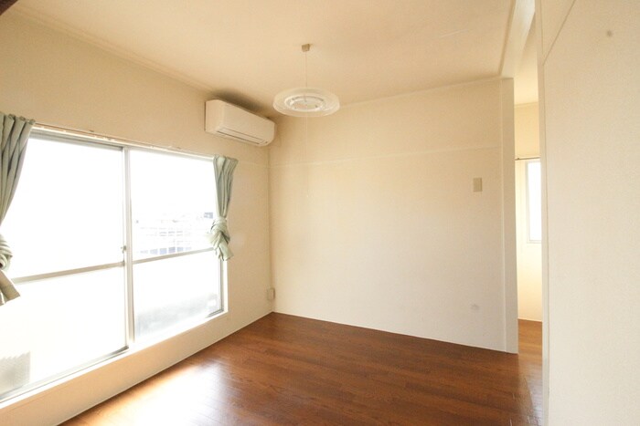 物件内観写真12　(居室)