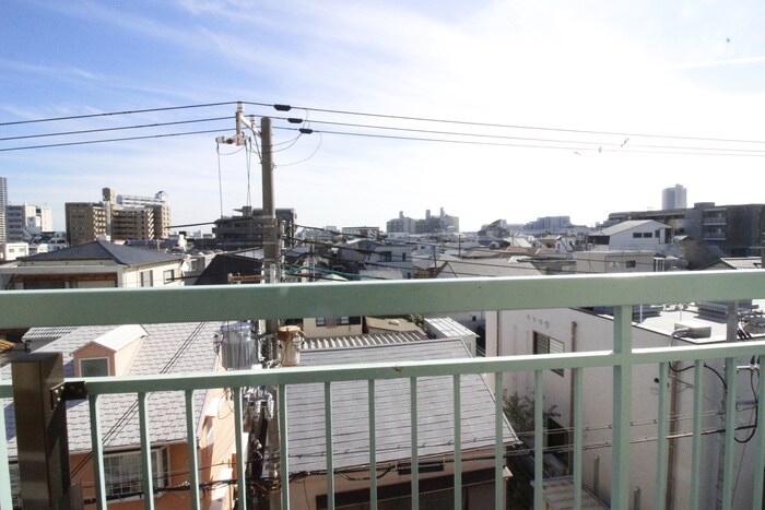 物件内観写真18　(室内からの展望)