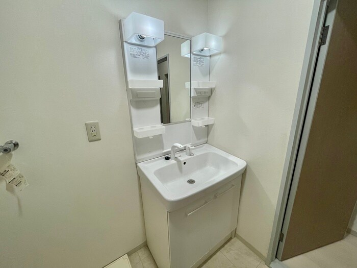 物件内観写真14　(洗面)