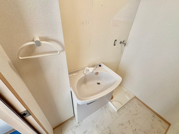 物件内観写真9　(洗面)