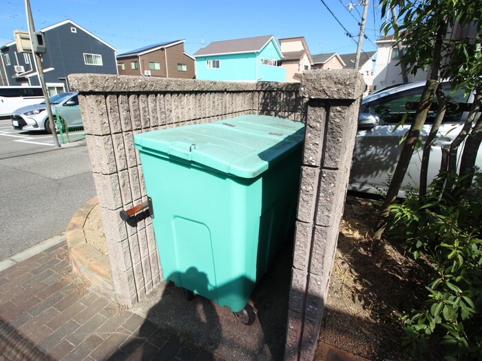 物件外観写真6　(建物設備)