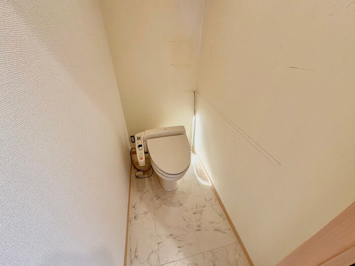 物件内観写真11　(トイレ)