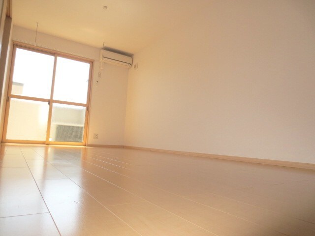 物件内観写真11　(居室)