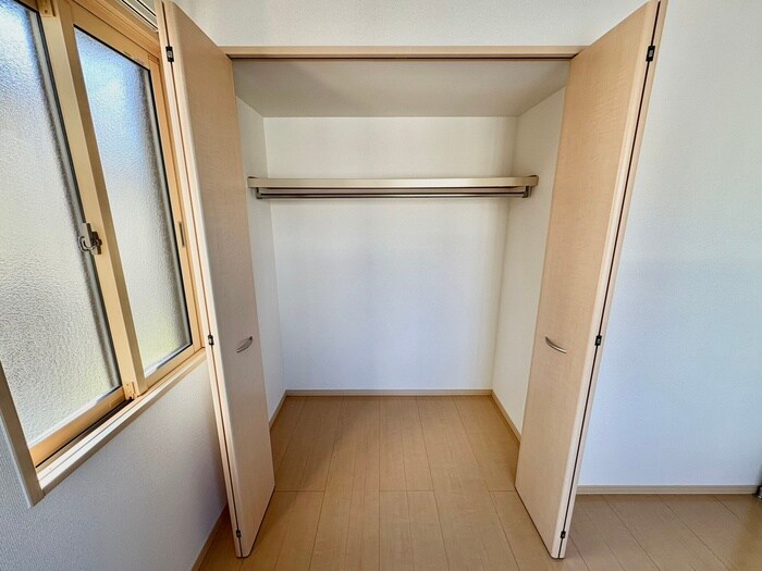 物件内観写真13　(収納)