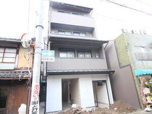 アークリード北野白梅町外観写真